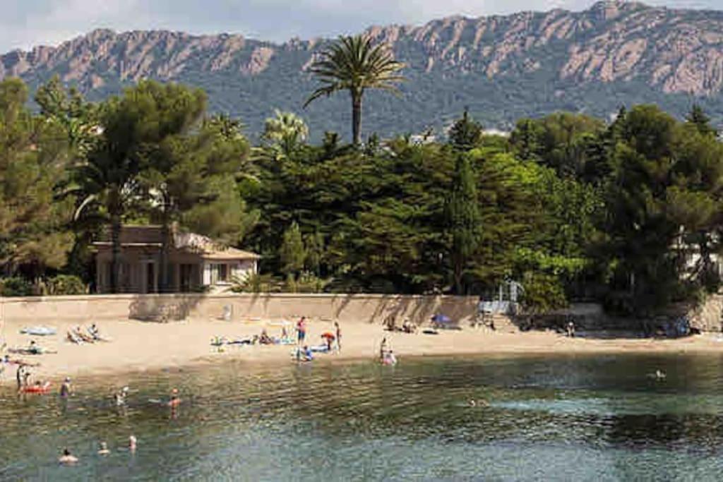 Boreal 4 Pax Bord De Mer Saint-Raphael (Var) Exterior foto